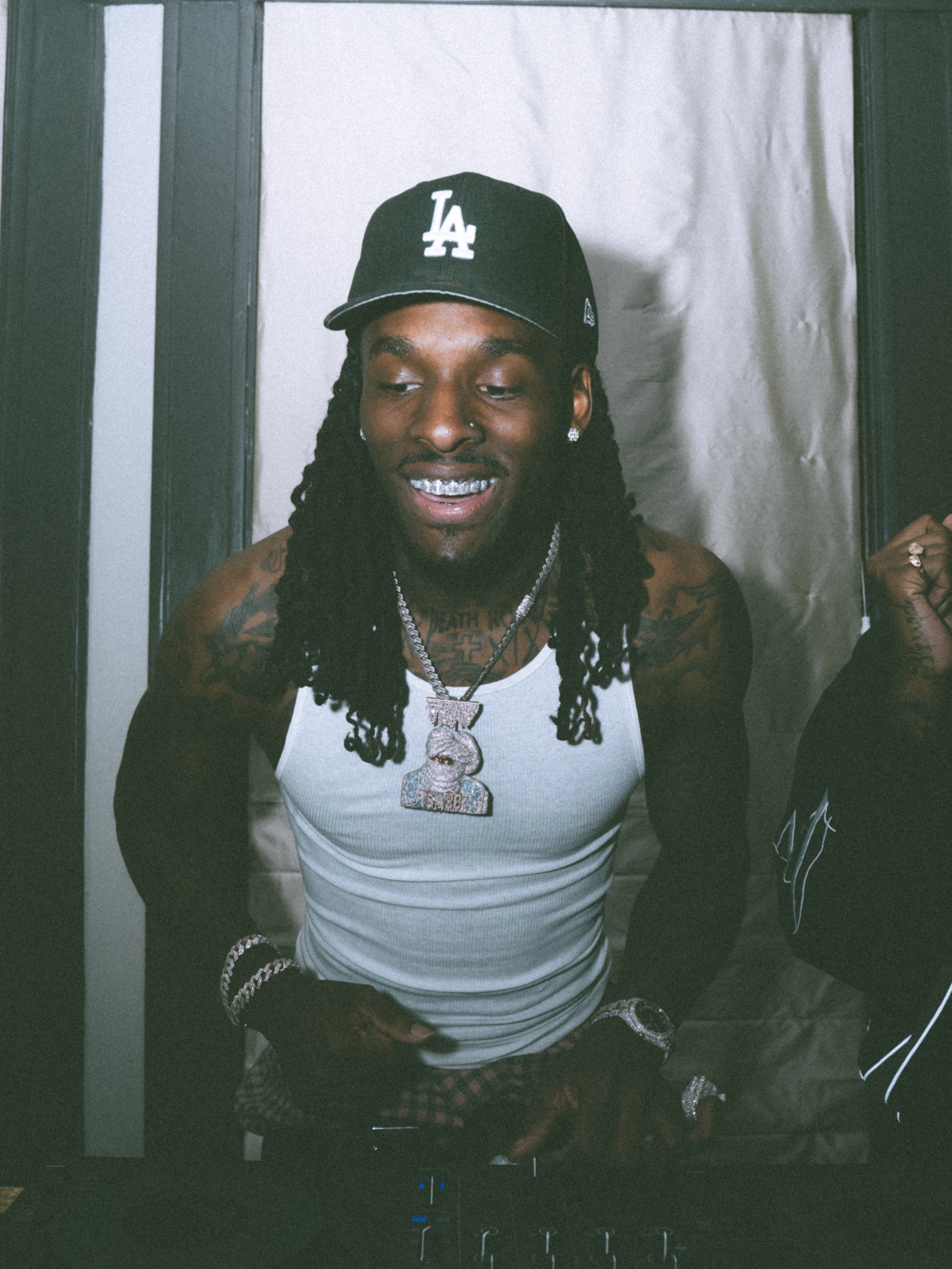 Shmoney jeweler celebrity custom grillz Dallas