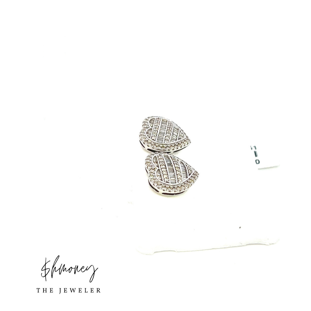 BAGUETTE HEART EARRING - $hmoney The Jeweler